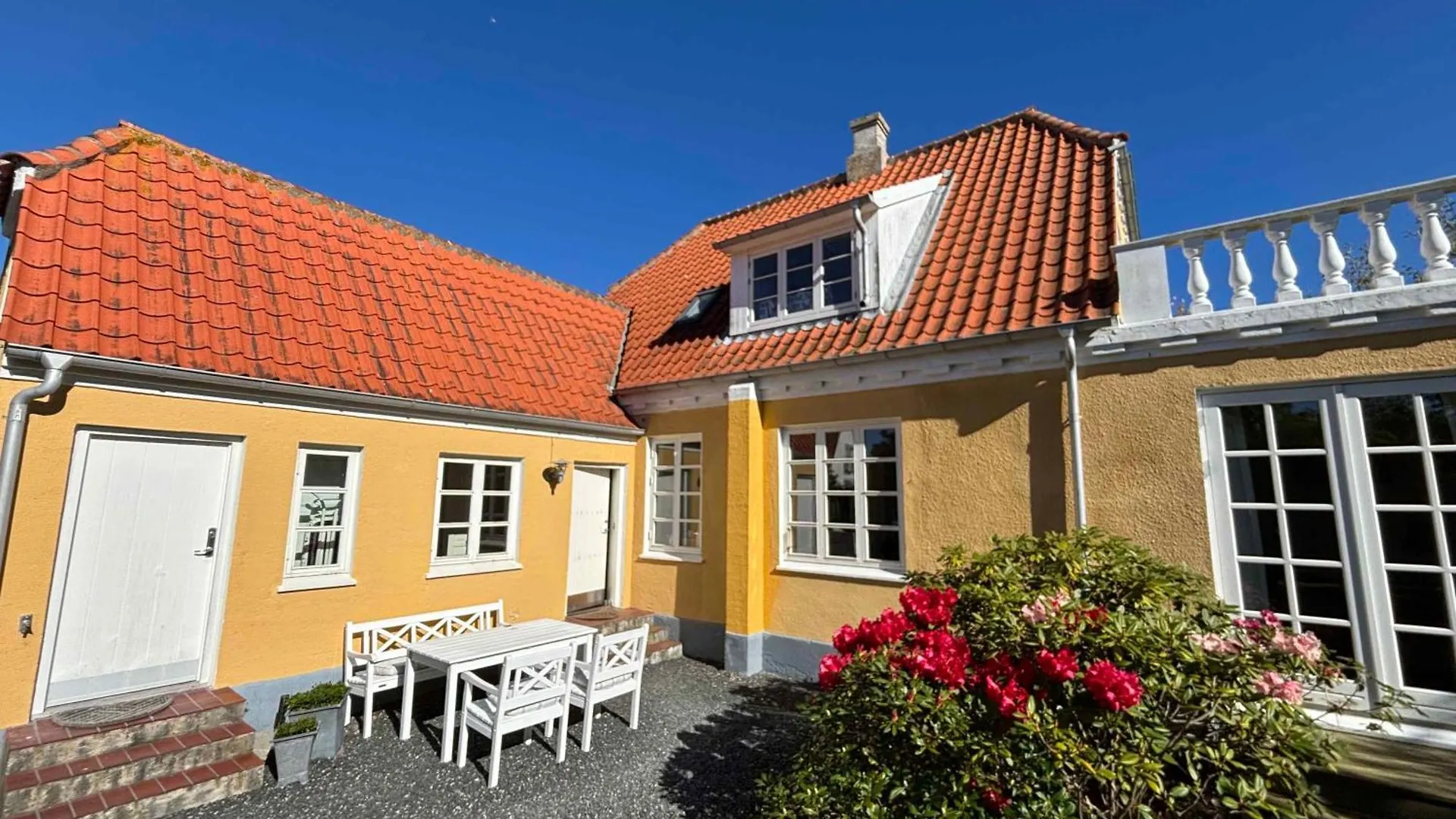 Family-Friendly Villa In Quiet Neighbourhood سكاغن